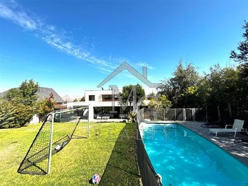 Venta / Casa / Colina