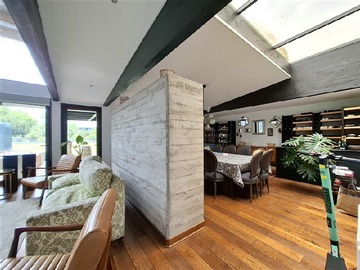 Venta / Casa / Colina