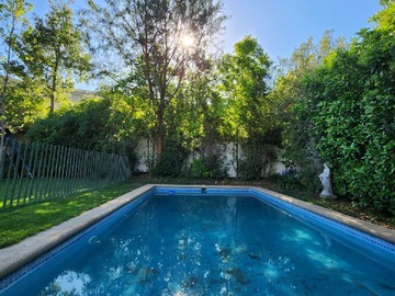 Venta / Casa / Colina