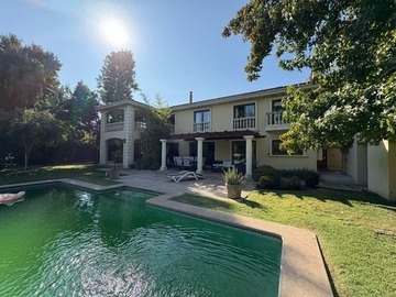Venta / Casa / Colina