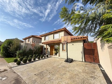 Venta / Casa / Colina
