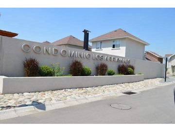 Venta / Casa / Colina
