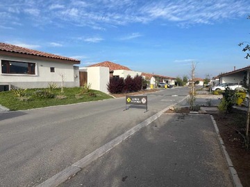 Venta / Casa / Colina