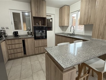 Venta / Casa / Colina
