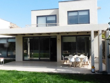 Venta / Casa / Colina
