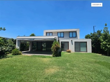 Venta / Casa / Colina