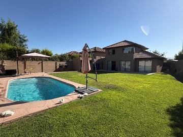 Venta / Casa / Colina