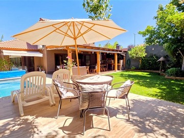 Venta / Casa / Colina