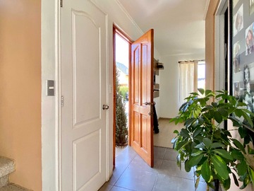 Venta / Casa / Colina