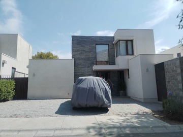 Venta / Casa / Colina