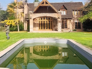 Venta / Casa / Colina