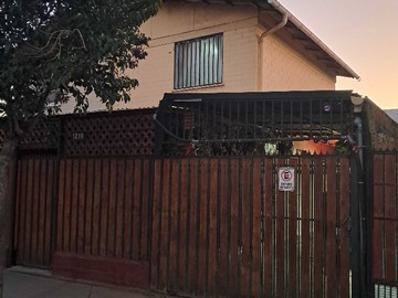 Venta / Casa / Colina