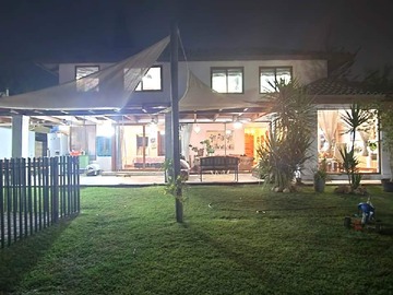 Venta / Casa / Colina