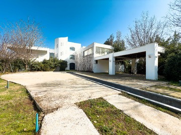 Venta / Casa / Colina