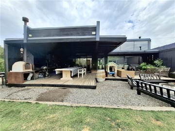 Venta / Casa / Colina