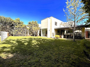 Venta / Casa / Colina