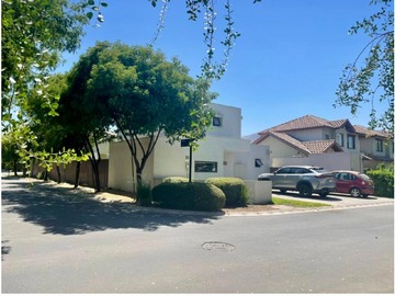 Venta / Casa / Colina