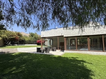 Venta / Casa / Colina