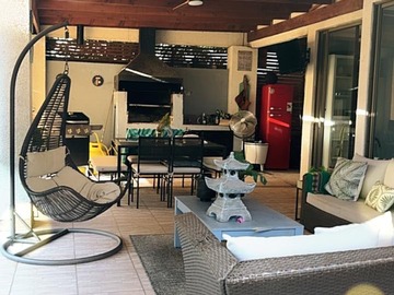 Venta / Casa / Colina