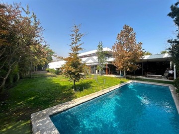 Venta / Casa / Colina