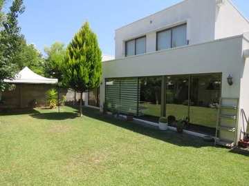 Venta / Casa / Colina
