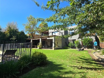 Venta / Casa / Colina