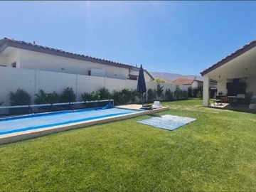 Venta / Casa / Colina