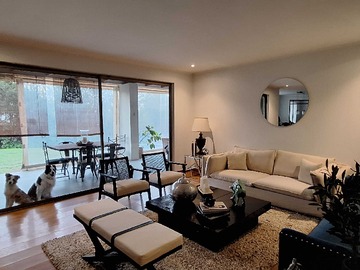Venta / Casa / Colina