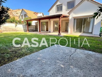 Venta / Casa / Colina