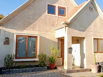 Venta / Casa / Colina