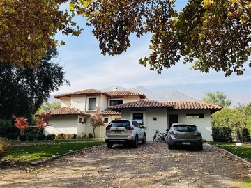Venta / Casa / Colina