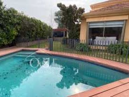 Venta / Casa / Colina