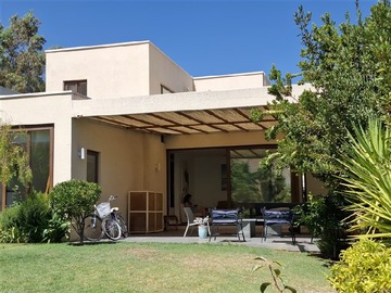 Venta / Casa / Colina