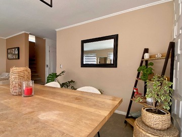 Venta / Casa / Colina