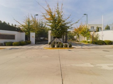 Venta / Casa / Colina