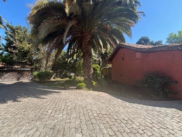 Venta / Casa / Colina