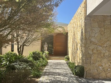Venta / Casa / Colina