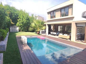 Venta / Casa / Colina