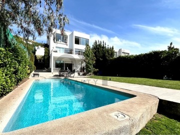 Venta / Casa / Colina