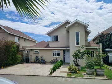 Venta / Casa / Colina