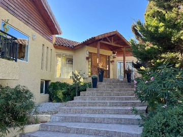 Venta / Casa / Colina