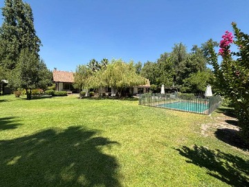 Venta / Casa / Colina