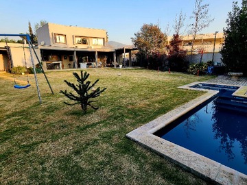 Venta / Casa / Colina