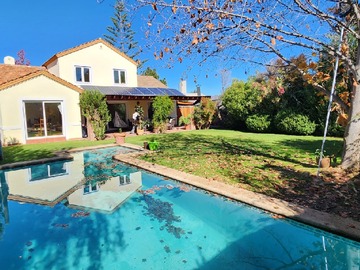 Venta / Casa / Colina