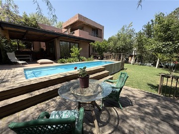 Venta / Casa / Colina