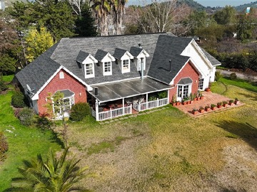 Venta / Casa / Colina