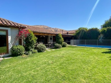 Venta / Casa / Colina