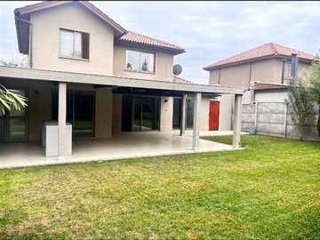 Venta / Casa / Colina