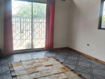Venta / Casa / Colina