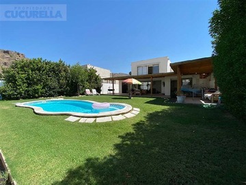 Venta / Casa / Colina